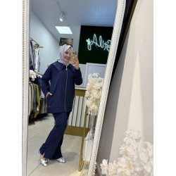 GEMİCİ YAKA TAŞ DETAYLI TAKIM LACİVERT