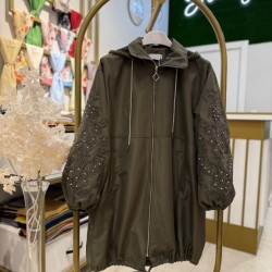 TAŞLI VE NAKIŞ DETAYLI KAPÜŞONLU KAP HAKİ 