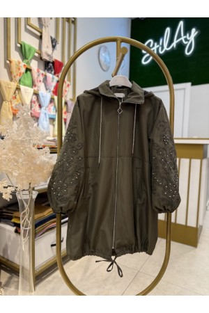 TAŞLI VE NAKIŞ DETAYLI KAPÜŞONLU KAP HAKİ 